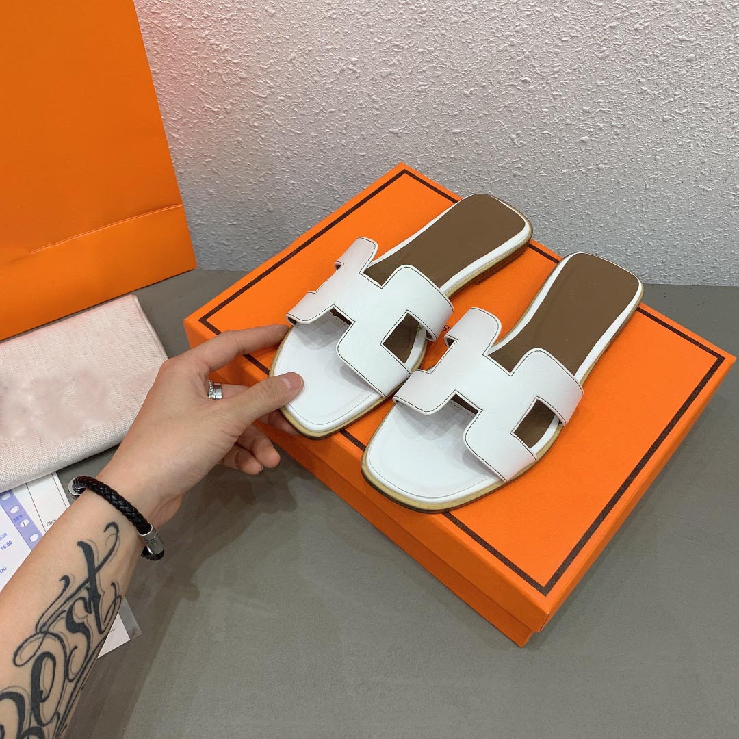 Designer Orange Slippers Luxury sandal women Slides Flat Flip Flops Crocodile Skin Slide Ladies Beach Sandal Summer Genuine Leather Slipper Shoes
Designer Orange Slippers Luxury sandal women Slides Flat Flip Flops Crocodile Skin Slide Ladies Beach Sandal Summer Genuine Leather Slipper Shoes