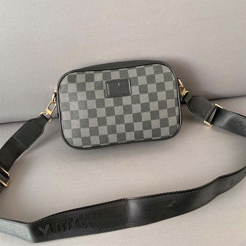 Designers bags luxurys bag women men Camera bags design Small square bag handbag letter Pattern lady Purse Versatile classic Airy versatile Crossbody bag very nice, Black+box
Designers bags luxurys bag women men Camera bags design Small square bag handbag letter Pattern lady Purse Versatile classic Airy versatile Crossbody bag very nice, Black+box