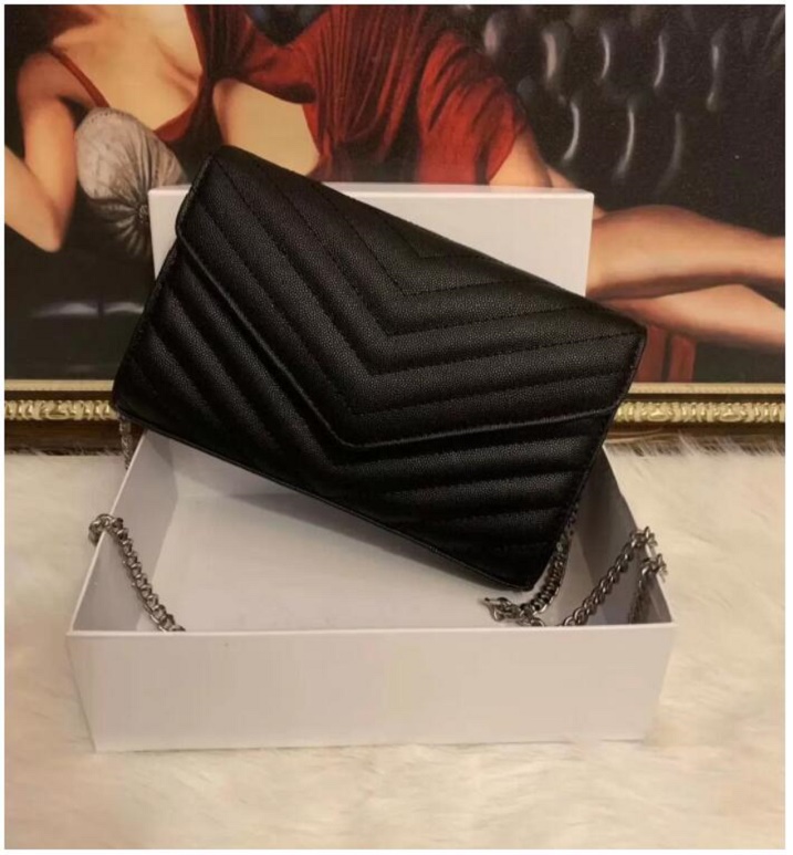 Fashion Luxury Designer handbags Purse V Flap bag chain Shoulder bag Caviar High Quality Genuine Leather Quilted Tote bag clutch handbag, This is not for sale.
Fashion Luxury Designer handbags Purse V Flap bag chain Shoulder bag Caviar High Quality Genuine Leather Quilted Tote bag clutch handbag, This is not for sale.