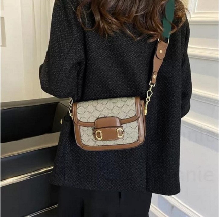 2023 Pretty High Quality Luxurys Designers Shoulder Bags 21CM Handbag Messenger Women Totes Fashion Vintage Handbags Printed Flower Fashion Crossbody Clutch, This is not for sale.
2023 Pretty High Quality Luxurys Designers Shoulder Bags 21CM Handbag Messenger Women Totes Fashion Vintage Handbags Printed Flower Fashion Crossbody Clutch, This is not for sale.