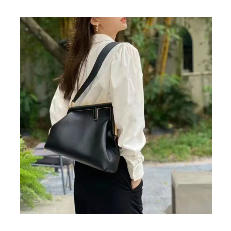 Designer Bags For Woman Luxury Handbag Lady Womens high street Genuine leather Crossbody Tote Hobo Shoulder purse Handbags Bag Wallet Backpak 833
Designer Bags For Woman Luxury Handbag Lady Womens high street Genuine leather Crossbody Tote Hobo Shoulder purse Handbags Bag Wallet Backpak 833