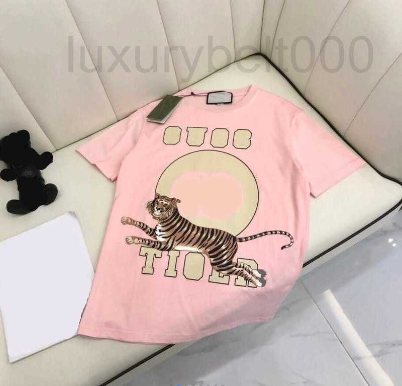 Women' T-Shirt designer t-shirt women pure cotton letter printing stitching loose short-sleeved top TTWC
Women' T-Shirt designer t-shirt women pure cotton letter printing stitching loose short-sleeved top TTWC