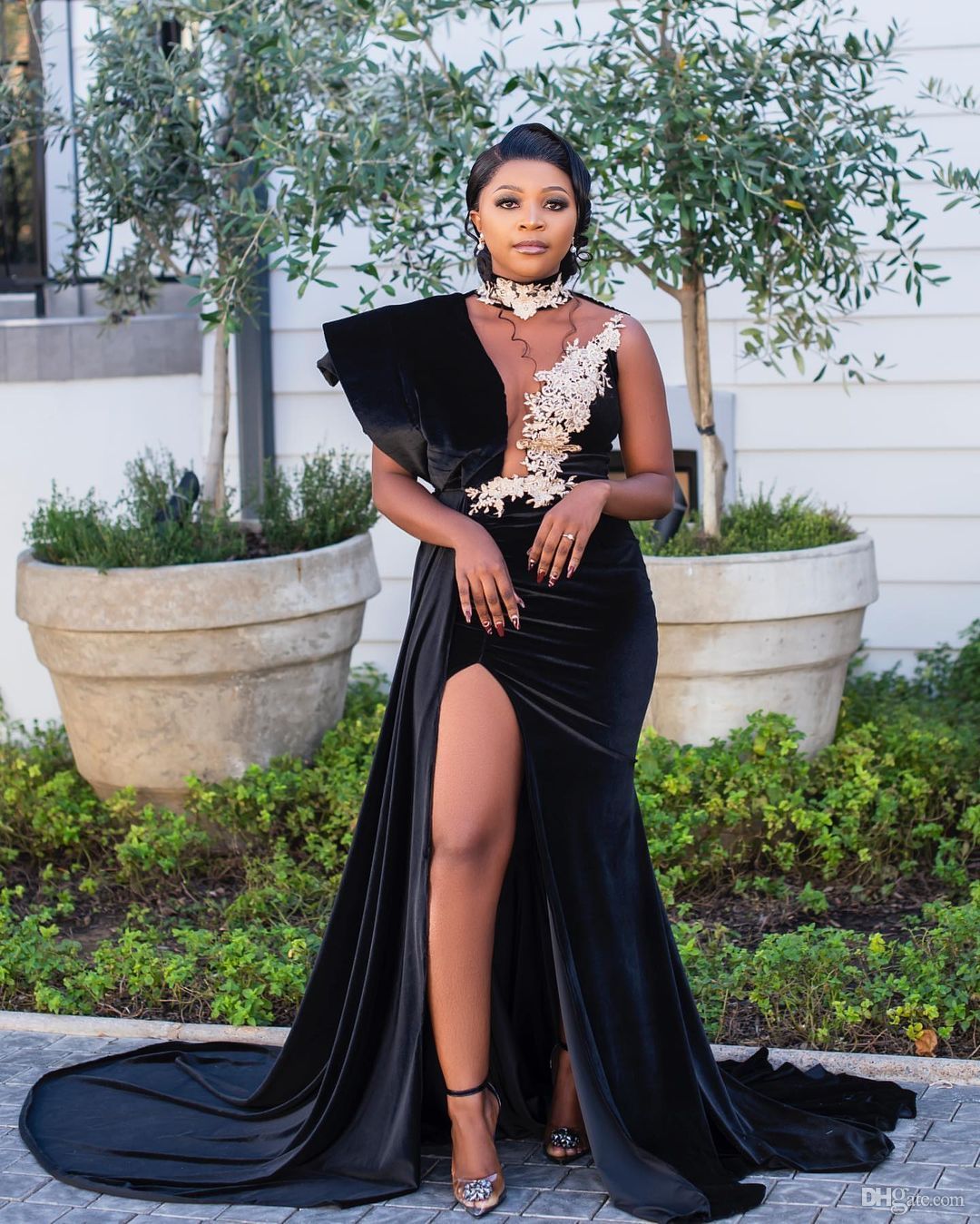 2023 Black Long Mermaid Prom Dresses Velvet High Neck Plus Size Illusion Lace Appliques Crystal Beads Side Split Formal Party Gowns Evening Dress Vest