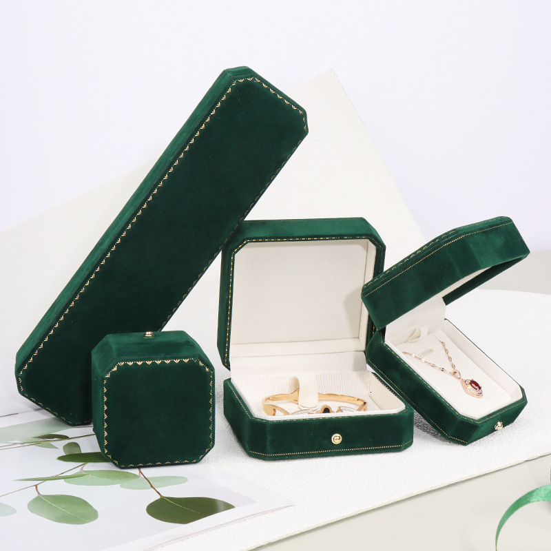 Jewelry Boxes European Style Jewelry Gift Box High End Green Flannel Ring Pendant Necklace Bangle Bracelet Jewellery Packaging Bulk Case 230211