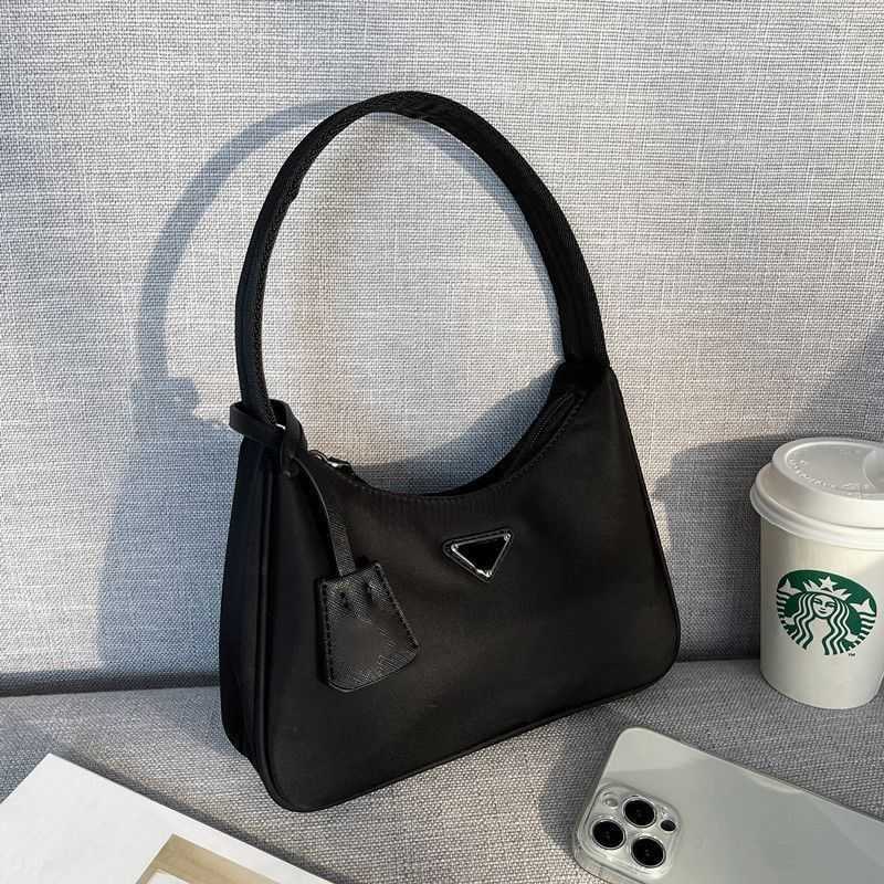 Prads Designer Luxury Bags For womens Triangles Pattern Crossbody Handbags Totes Bag Purses Shoulder cleo hobo Pravda Mens Multicolour Nylon Wallet Prade 0WW4, Blue
Prads Designer Luxury Bags For womens Triangles Pattern Crossbody Handbags Totes Bag Purses Shoulder cleo hobo Pravda Mens Multicolour Nylon Wallet Prade 0WW4, Blue