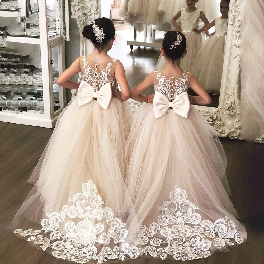 Light Champagne Flower Girl Dresses Jewel Neck Ball Gown Lace Appliques With Bow Kids Girls Pageant Dress Sweep Train Birthday Gowns Sleeveless