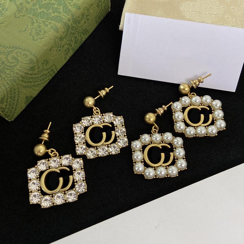Designer Letter Earring Stud For Women Fashion Earrings Diamonds Gold Earrings Luxury Jewelry Mens Hoop Earring Studs 2208041D With box
Designer Letter Earring Stud For Women Fashion Earrings Diamonds Gold Earrings Luxury Jewelry Mens Hoop Earring Studs 2208041D With box