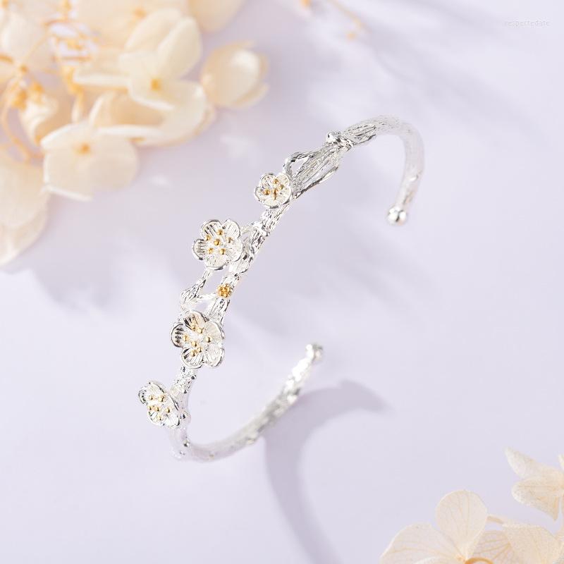 Bangle Silver Plated Brand Design Retro Two Color Plum Blossom Girl Bracelet Fashion Handmade Open Style Lady Jewelry Gift
Bangle Silver Plated Brand Design Retro Two Color Plum Blossom Girl Bracelet Fashion Handmade Open Style Lady Jewelry Gift