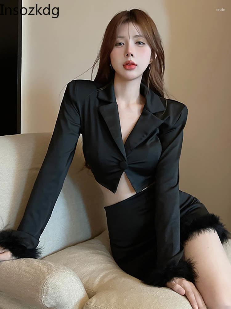 Women' Suits Insozkdg Women' Coats V-neck Solid Pure Sexy Black Short Blazers Single Buckle Girls Jackets Winter Female Clothes Tops
Women' Suits Insozkdg Women' Coats V-neck Solid Pure Sexy Black Short Blazers Single Buckle Girls Jackets Winter Female Clothes Tops