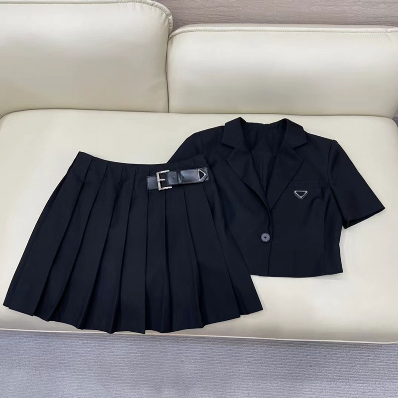 Womens Blazers Jacket Two Piece Dress Designer Woman Suits Jackets Coat Outwears Female Spring Autumn Shirts
Womens Blazers Jacket Two Piece Dress Designer Woman Suits Jackets Coat Outwears Female Spring Autumn Shirts