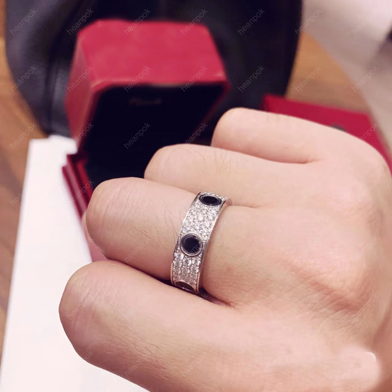 Wedding Rings Designer Titanium Steel Love Ring For Men Women Rose Gold Luxury Jewelry Lovers Diamond Couple Rings Silver Size 10 11 2023
Wedding Rings Designer Titanium Steel Love Ring For Men Women Rose Gold Luxury Jewelry Lovers Diamond Couple Rings Silver Size 10 11 2023