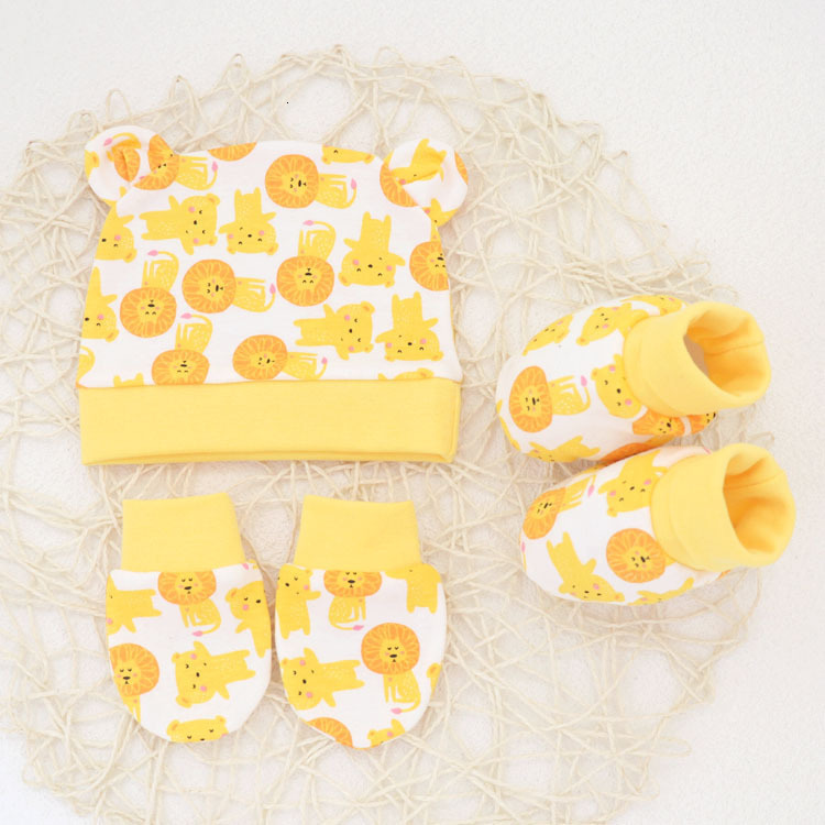 Caps Hats 5pcs Baby Cartoon Antiscratch Gloves Hat Foot Cover Set Handguard Cotton Mittens Beanie Socks Kit for Infant born Headwear 230213, 5pc set 15
Caps Hats 5pcs Baby Cartoon Antiscratch Gloves Hat Foot Cover Set Handguard Cotton Mittens Beanie Socks Kit for Infant born Headwear 230213, 5pc set 15