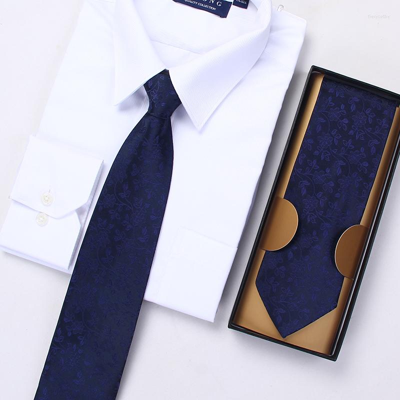 Bow Ties 2023 Fashion Men Business El Casual Striped Blue 8cm Tie Wedding Formal For Designers Brand With Gift Box
Bow Ties 2023 Fashion Men Business El Casual Striped Blue 8cm Tie Wedding Formal For Designers Brand With Gift Box