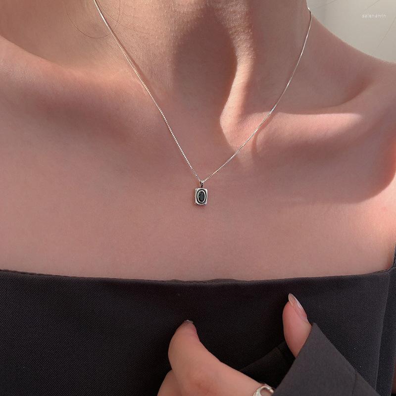 Pendant Necklaces Rectangular Green Zircon Necklace Collarbone Chain Female 2023 Tide Japan And South Korea Retro Design Sense Accessories
Pendant Necklaces Rectangular Green Zircon Necklace Collarbone Chain Female 2023 Tide Japan And South Korea Retro Design Sense Accessories