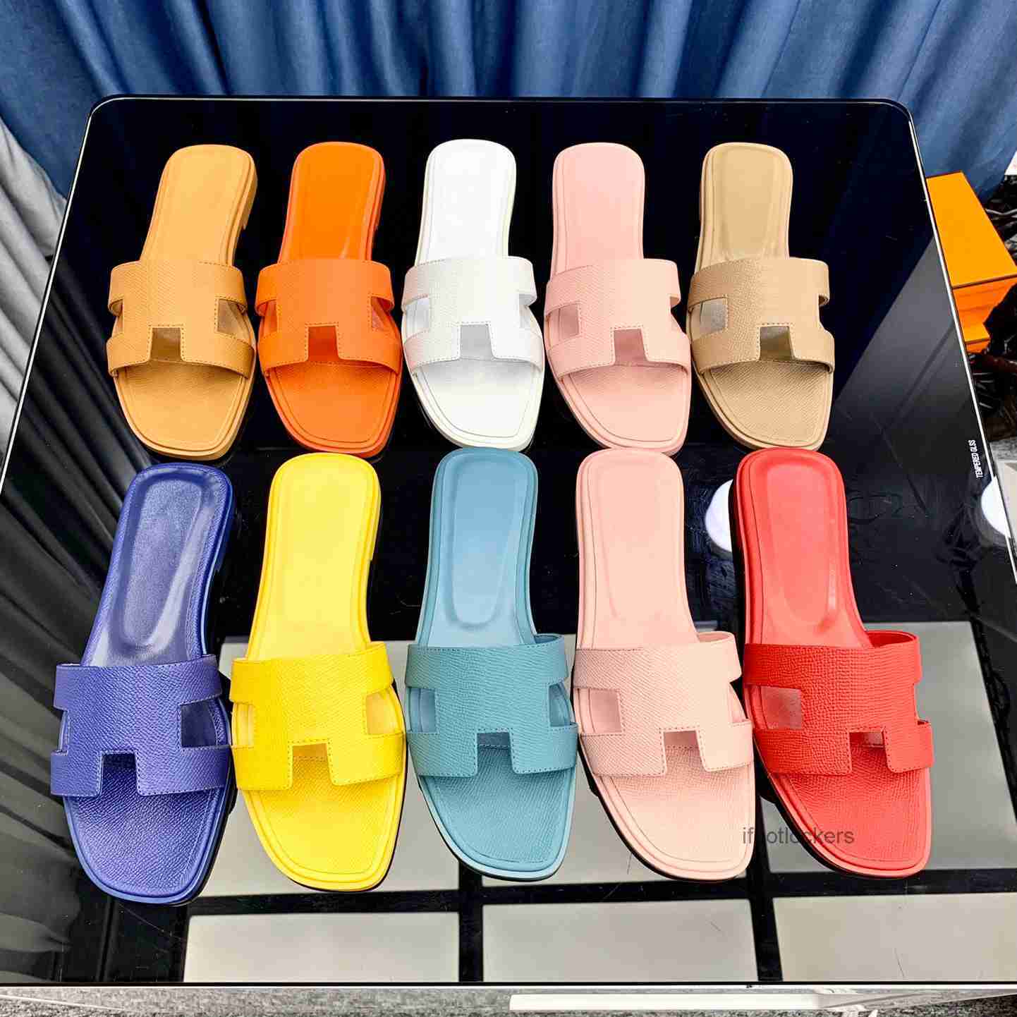 designer Oran Sandal Fashion Sandals Genuine Leather Women Slippers Summer Luxury Flat Slides Ladies Beach Sandal Party Wedding lady Slipper, 12
designer Oran Sandal Fashion Sandals Genuine Leather Women Slippers Summer Luxury Flat Slides Ladies Beach Sandal Party Wedding lady Slipper, 12