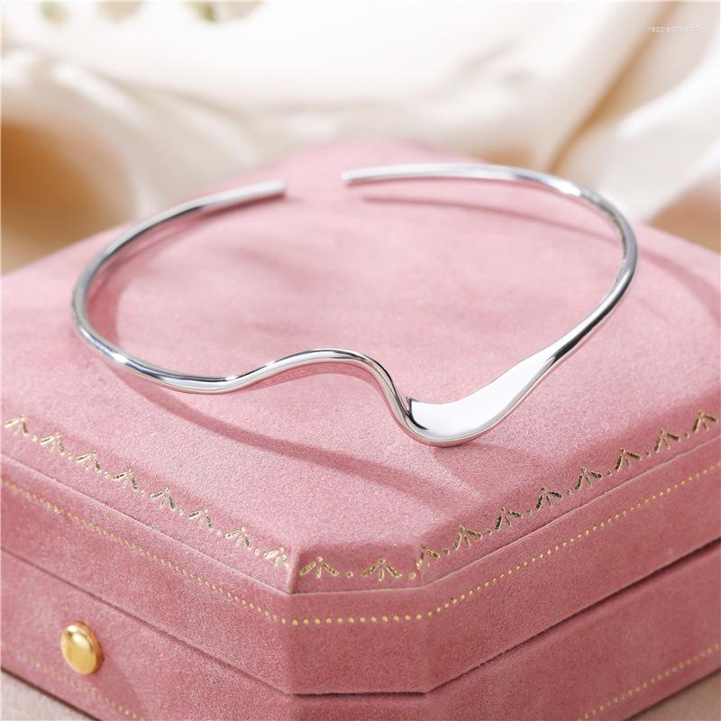 Bangle Pure Silver/ Gold Color Cuff Bangles For Women Open Curve Bracelet & Pulseira Femme Wristband Wedding Jewelry Accesories
Bangle Pure Silver/ Gold Color Cuff Bangles For Women Open Curve Bracelet & Pulseira Femme Wristband Wedding Jewelry Accesories