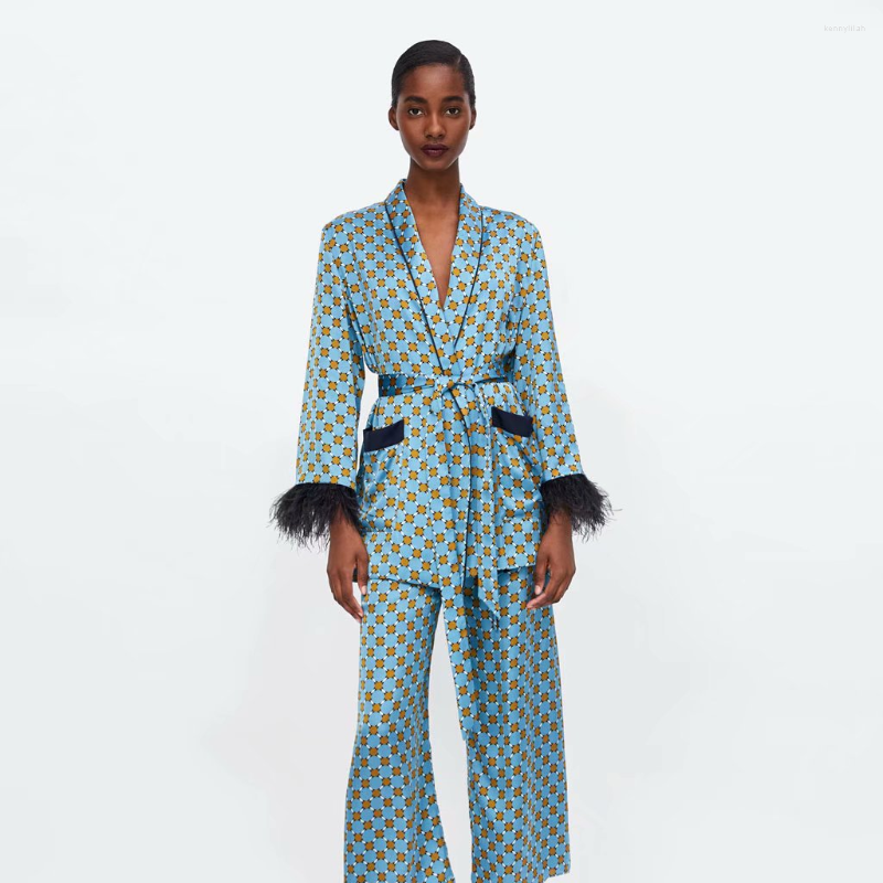 Women' Suits Fashion Feathers Tassels Print Blazers With Free Sashes 2023 Women Mid Length Buttonless Casual Office Blazer Belt, Blue
Women' Suits Fashion Feathers Tassels Print Blazers With Free Sashes 2023 Women Mid Length Buttonless Casual Office Blazer Belt, Blue