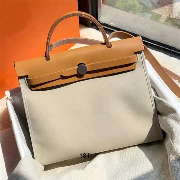 Designer Bags Kellies Herme Women Handbags Her cowhide canvas splicing 31 portable womens single shoulder diagonal span highcapacity commuter, Sky blue
Designer Bags Kellies Herme Women Handbags Her cowhide canvas splicing 31 portable womens single shoulder diagonal span highcapacity commuter, Sky blue