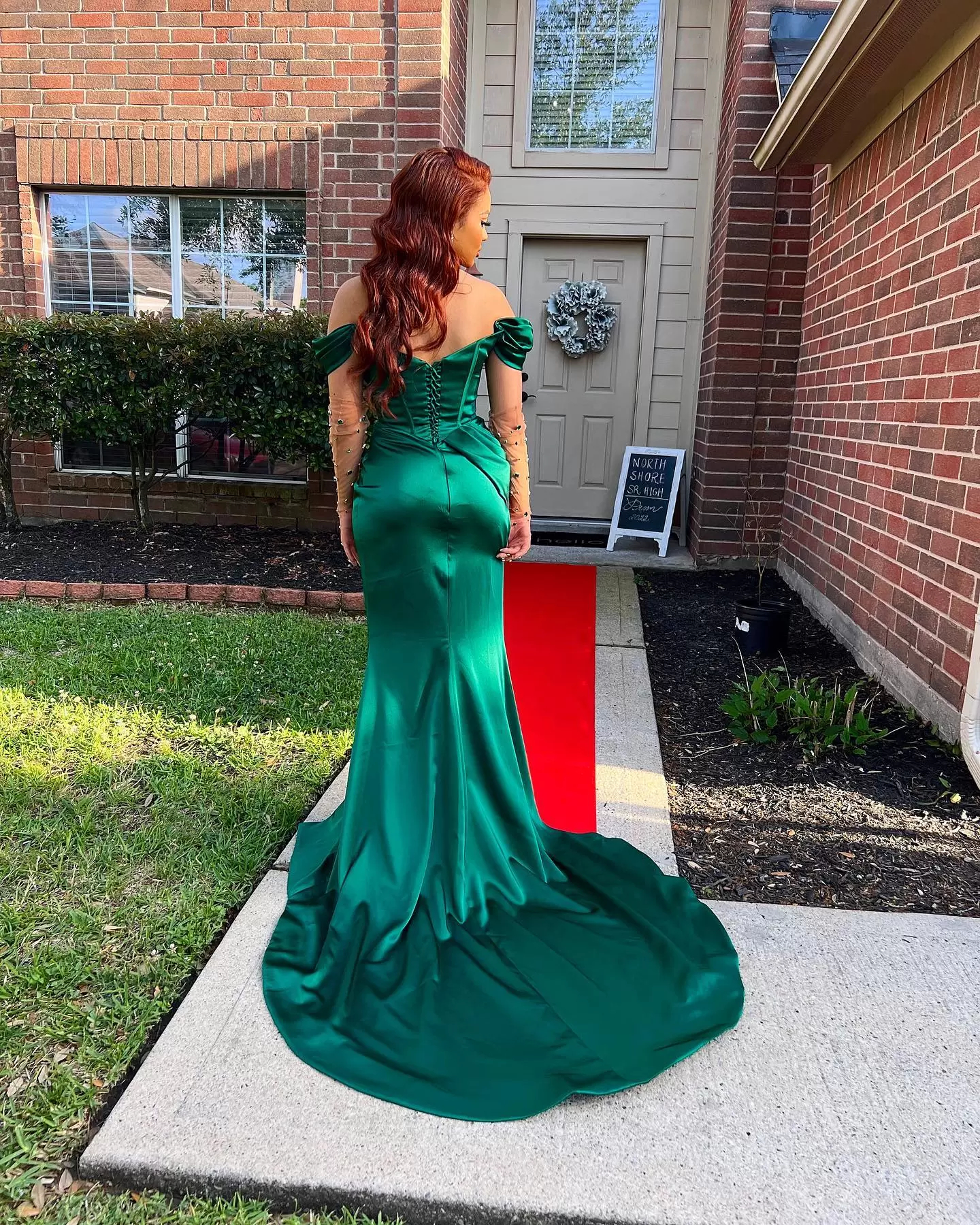 Sexy Side Split Green Prom Dresses Beaded Sequins Crystals Off Shoulder Mermaid Evening Gowns Corset Long Satin Special Occasion Wear For Women