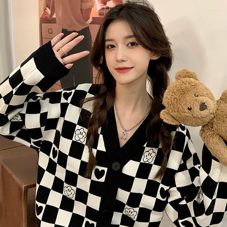 Women' Jackets EWSFV 2023 Autumn Arrive Women Retro Square V-neck Short Sweater Coat Age-Reducing Loose Long Sleeve Knitwear Cardigan, Green
Women' Jackets EWSFV 2023 Autumn Arrive Women Retro Square V-neck Short Sweater Coat Age-Reducing Loose Long Sleeve Knitwear Cardigan, Green