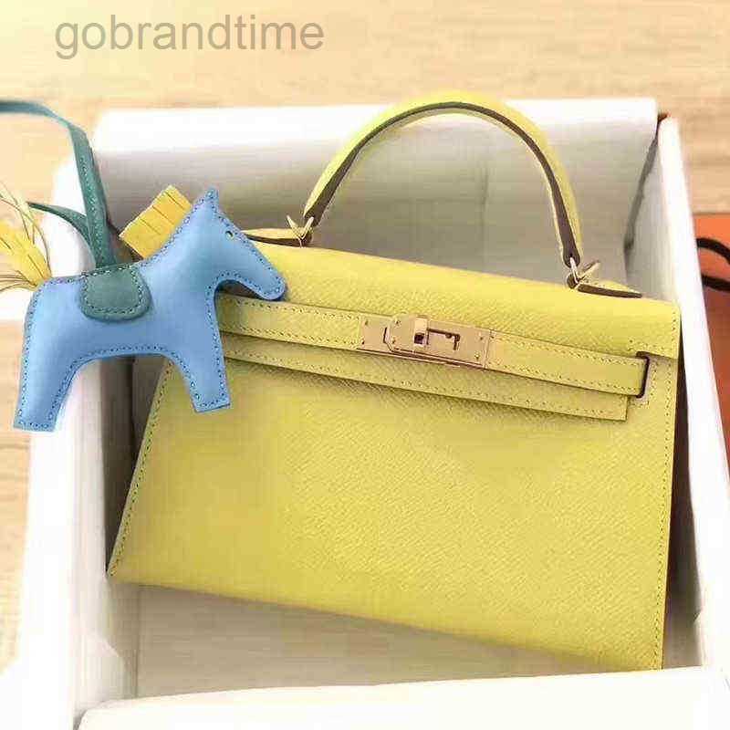 Hermee Mini lady Shoulder women handbag ladies Bag Print 2023 Classic Second Shoulder Kellies Leather Palm Generation Single Bags Messenger D DXNS, Black 19cm
Hermee Mini lady Shoulder women handbag ladies Bag Print 2023 Classic Second Shoulder Kellies Leather Palm Generation Single Bags Messenger D DXNS, Black 19cm
