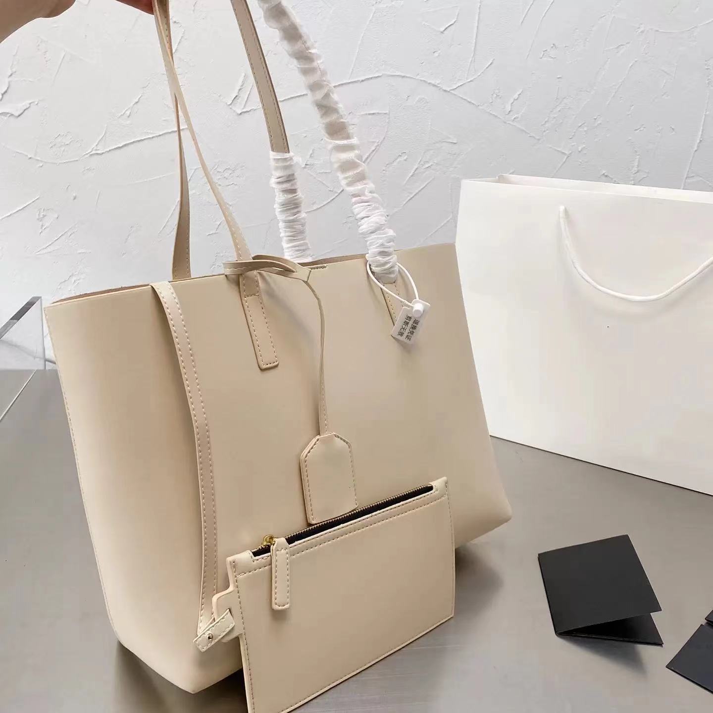 Totes Designers Bags Women Large Capacity 2023 Hot leather Fashion Shoulder Woman Shopping Bag wallet Luxury Designer Handbags tote bag, Customize
Totes Designers Bags Women Large Capacity 2023 Hot leather Fashion Shoulder Woman Shopping Bag wallet Luxury Designer Handbags tote bag, Customize