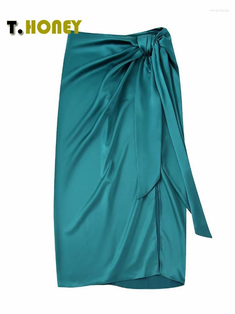 Skirts TELLHONEY Women Fashion Solid Color Back Zipper Front Knotted Hem Slit Skirt Female Casual Satin Slim High Waist Midi, Green
Skirts TELLHONEY Women Fashion Solid Color Back Zipper Front Knotted Hem Slit Skirt Female Casual Satin Slim High Waist Midi, Green