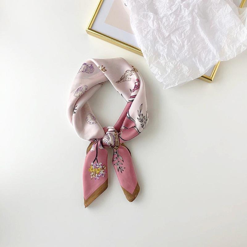 Scarves Women Small Floral Series Square Elegant Korean Shawl Sweet Printing Summer Ladies Pleated Literary Retro Pink Spring
Scarves Women Small Floral Series Square Elegant Korean Shawl Sweet Printing Summer Ladies Pleated Literary Retro Pink Spring