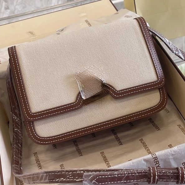 Designer Luxury Burbrerity Bags For Women High Quality Brown Crossbody Handbags Vintage Burbrery Leather Wallet Paris Plaid The Totes Bag Fashion Purses 2QBY, Beige
Designer Luxury Burbrerity Bags For Women High Quality Brown Crossbody Handbags Vintage Burbrery Leather Wallet Paris Plaid The Totes Bag Fashion Purses 2QBY, Beige