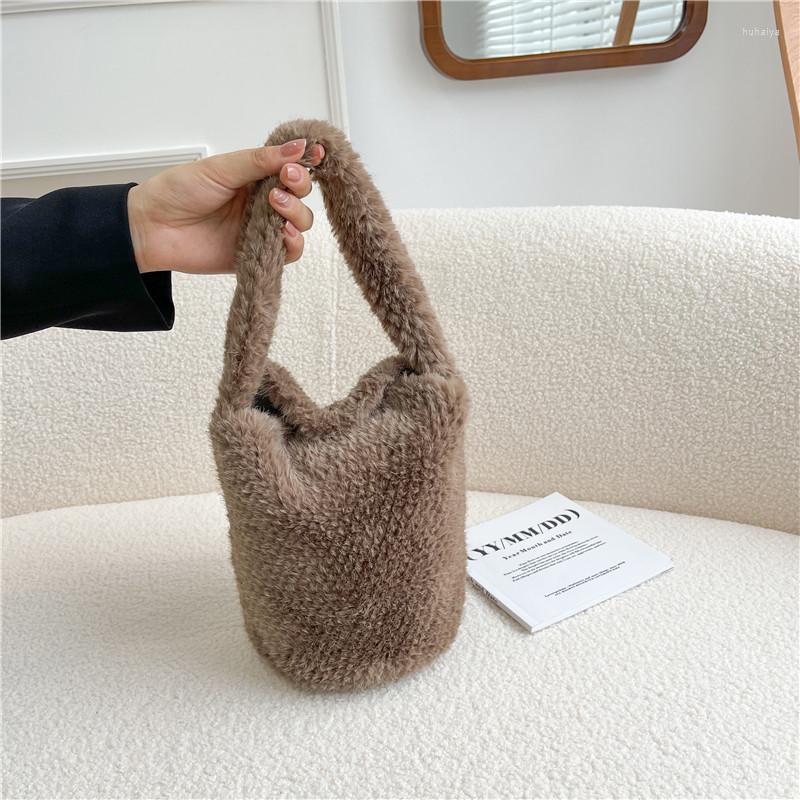 Evening Bags Luxury Handbag Fashion For Women 2023 Shoulder Bag Wholesale Purses And Handbags Designer Tote Winter, Beige
Evening Bags Luxury Handbag Fashion For Women 2023 Shoulder Bag Wholesale Purses And Handbags Designer Tote Winter, Beige