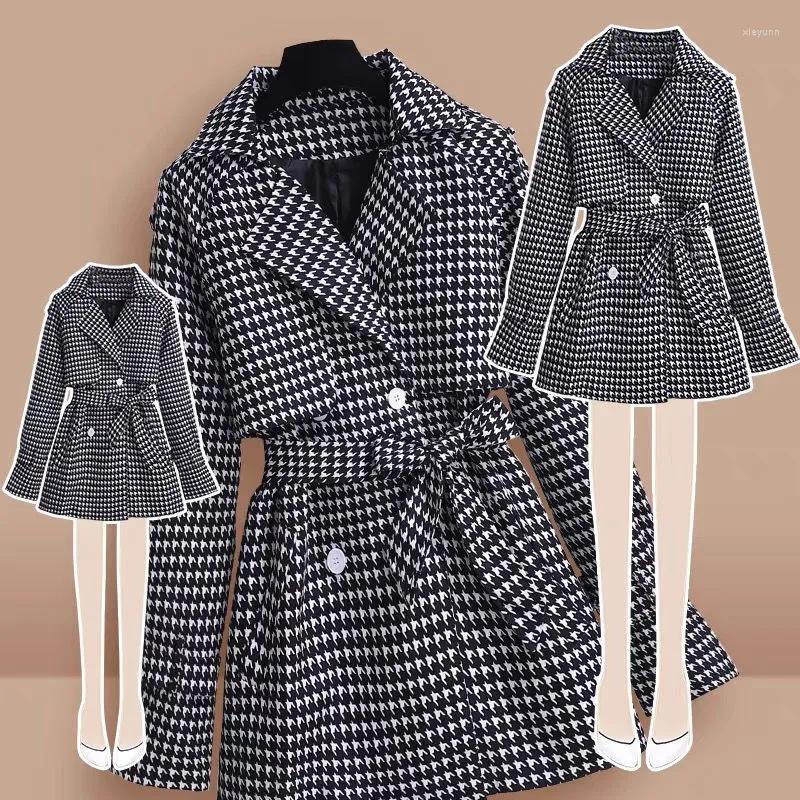 Women's Trench Coats Waist Shrinking Thin Plaid Windbreaker Coat 2023 Autumn Women's Fat Sister Meat Covering Top
Women's Trench Coats Waist Shrinking Thin Plaid Windbreaker Coat 2023 Autumn Women's Fat Sister Meat Covering Top