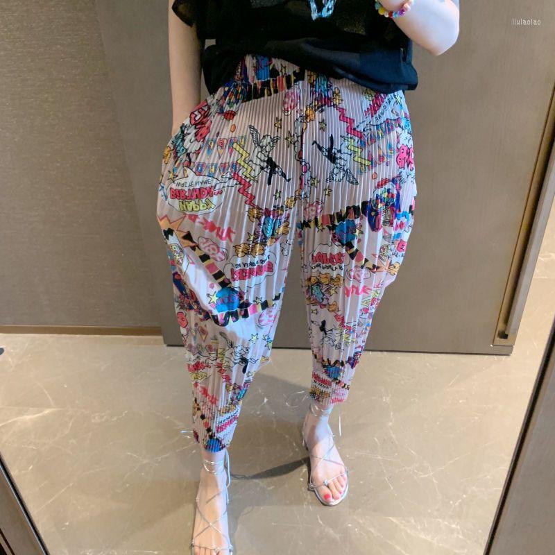 Women' Pants Summer Streetwear Haren Cropped Cartoon Hand-Painted Fashion Female Clothing Pleated High Waist Casual Chiffon Trousers, White
Women' Pants Summer Streetwear Haren Cropped Cartoon Hand-Painted Fashion Female Clothing Pleated High Waist Casual Chiffon Trousers, White