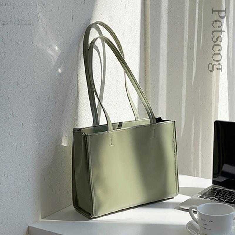 Women's Casual Tote Fashion Solid Leather Large Capacity Luxury Handbag Simple Design Female Travel Shoulder Bags 2022 Bolsas, Red-brown
Women's Casual Tote Fashion Solid Leather Large Capacity Luxury Handbag Simple Design Female Travel Shoulder Bags 2022 Bolsas, Red-brown