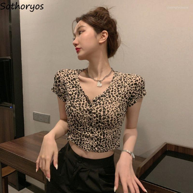 Women' T Shirts T-shirts Women V-neck Leopard Slim Minimalist All-match Casual Sweet Sexy Korean Style Female Summer Comfortable
Women' T Shirts T-shirts Women V-neck Leopard Slim Minimalist All-match Casual Sweet Sexy Korean Style Female Summer Comfortable