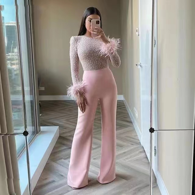 Modern Women Jumpsuits Prom Dresses Feathers Long Sleeves Sequins And Pearls Beaded Shiny Pink Formal Evening Gowns Muslim Special Occasion Wear 2023