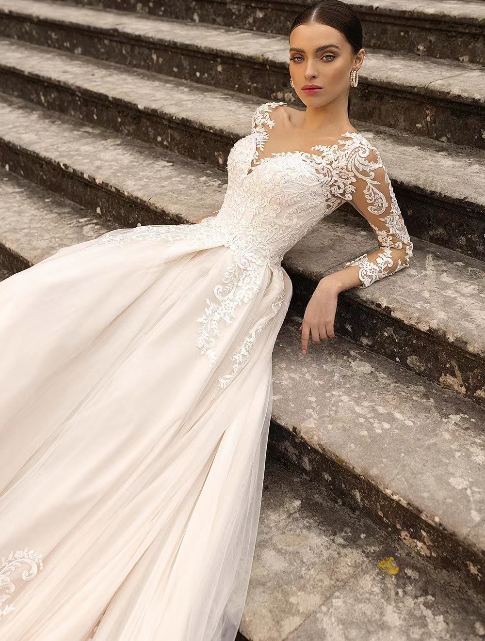 Sheer Crew Neck A E Wed Dress Sexy See Through Button Back Long Sleeves Appliques New Vintage Cheap Lace Wedding Dresses Vestios De Novia Bridal Gown 