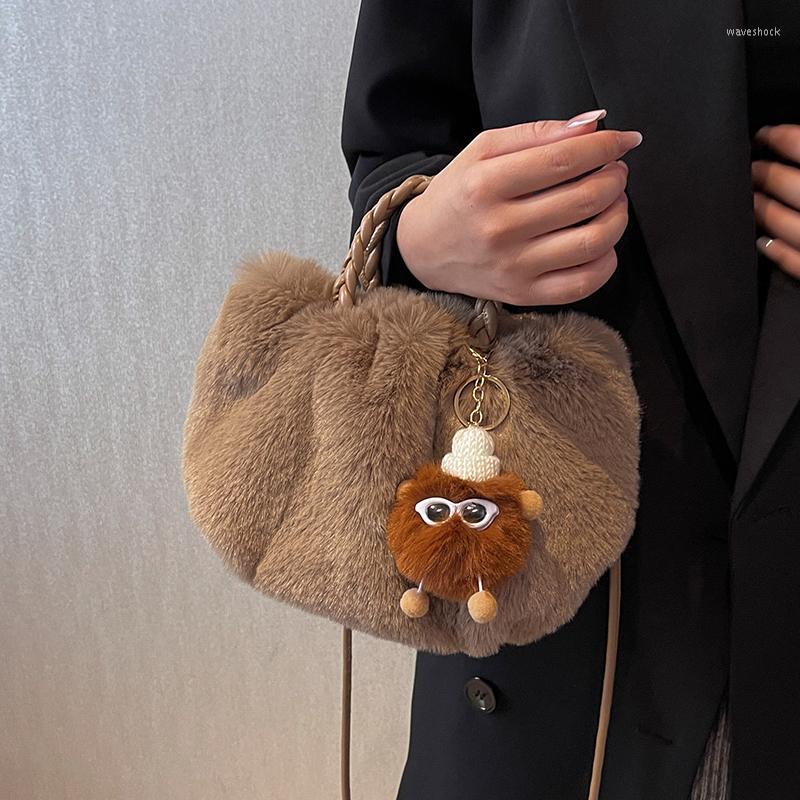 Evening Bags Selling Bag 2023 Autumn/winter Plush Messenger Handbag Bucket Shoulder, Beige
Evening Bags Selling Bag 2023 Autumn/winter Plush Messenger Handbag Bucket Shoulder, Beige