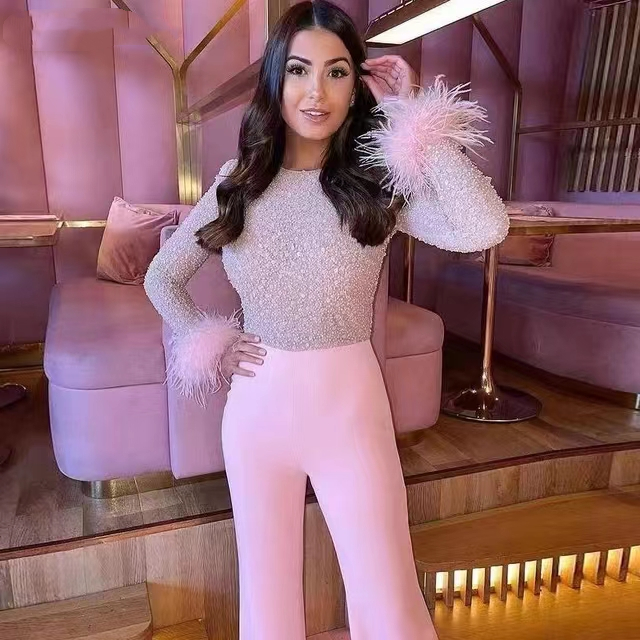 Modern Women Jumpsuits Prom Dresses Feathers Long Sleeves Sequins And Pearls Beaded Shiny Pink Formal Evening Gowns Muslim Special Occasion Wear 2023
