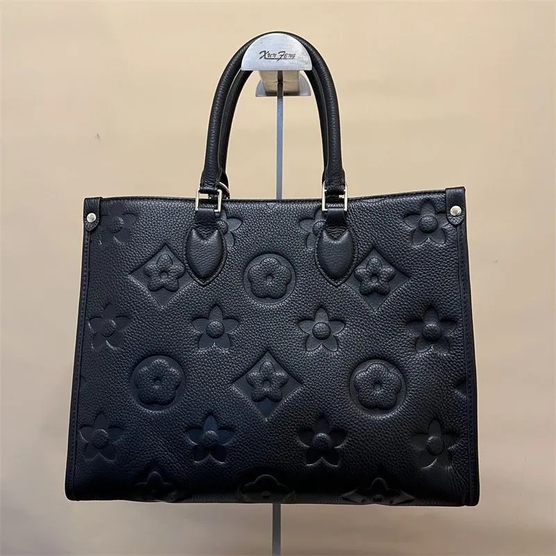 luxury Designer Women Bag Monograms ONTHEGO GM MM PU Genuine Leather Bags louiseitys Handbag viutonity Purse Tote lady Shoulder bags Crossbody Female Lvs ON THE GO, Embossed black
luxury Designer Women Bag Monograms ONTHEGO GM MM PU Genuine Leather Bags louiseitys Handbag viutonity Purse Tote lady Shoulder bags Crossbody Female Lvs ON THE GO, Embossed black