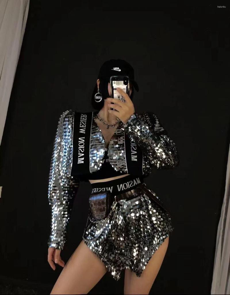Stage Wear Sparkly Silver Shinny Modern Jazz Dance Costume Nightclub Show Singer Outfit
Stage Wear Sparkly Silver Shinny Modern Jazz Dance Costume Nightclub Show Singer Outfit