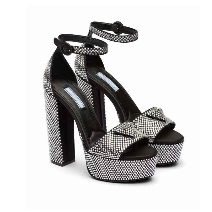 Sandals Womens Dress Shoes High Heeled Women Sandal Luxury Designers Platform Heel Classic Triangle Buckle Embellished Ankle Strap 11.5Cm factory footwearl, As pic
Sandals Womens Dress Shoes High Heeled Women Sandal Luxury Designers Platform Heel Classic Triangle Buckle Embellished Ankle Strap 11.5Cm factory footwearl, As pic