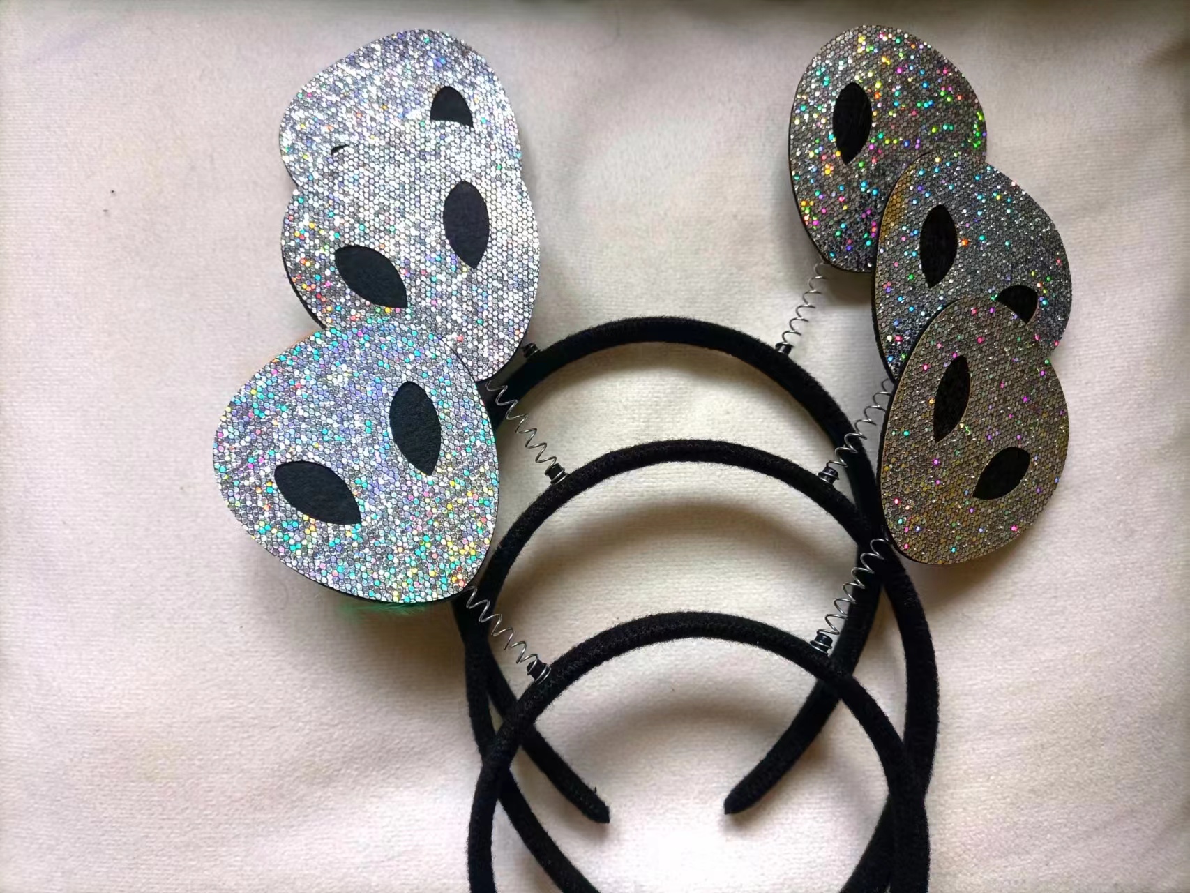 Alien Hairband Wired Ribbon Funny Martian Antennas Glitter Spring Headband Party Cosplay Costume Accessory For Child Adults Silver