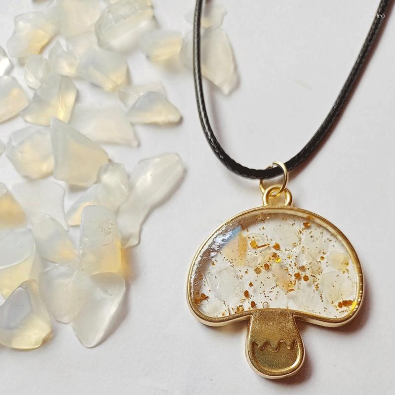 Pendant Necklaces Mushroom Rainbow Crystal Necklace Choker Jewelry Fairy Witch Aesthetics
Pendant Necklaces Mushroom Rainbow Crystal Necklace Choker Jewelry Fairy Witch Aesthetics