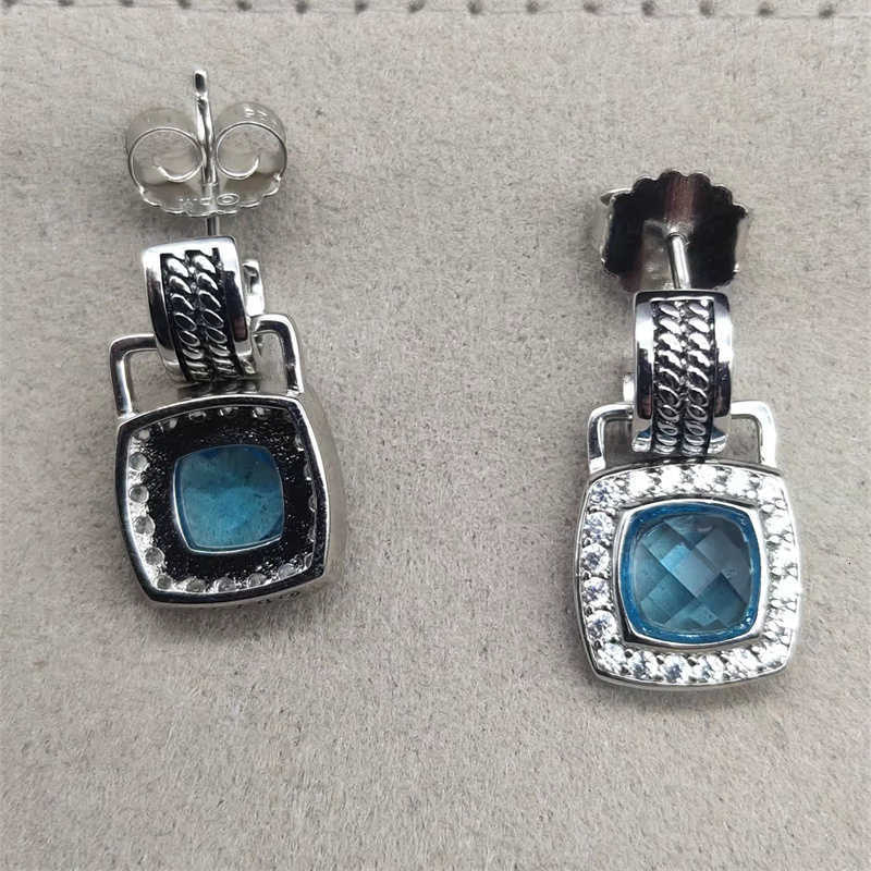 luxury Earrings Earring designers Cystal Dangler 95% fashion Blue Trendy and Women Off Zircon Small Elegant High Inlaid Jewelry Banquet Wedding Birthday Gift
luxury Earrings Earring designers Cystal Dangler 95% fashion Blue Trendy and Women Off Zircon Small Elegant High Inlaid Jewelry Banquet Wedding Birthday Gift