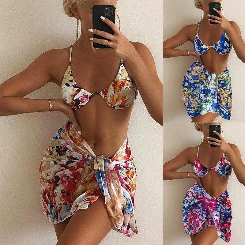 Printed Double Shoulder Tulle Skirt Bikini Three Piece High Waist Beauty Back, Red
Printed Double Shoulder Tulle Skirt Bikini Three Piece High Waist Beauty Back, Red