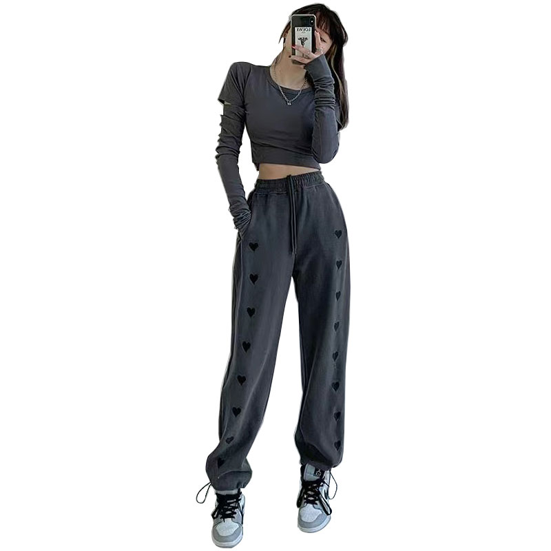 2023 Women's Pants spring and summer fashion hot style embroidered love casual pants women's high waist and long trousers wholesale, Customize
2023 Women's Pants spring and summer fashion hot style embroidered love casual pants women's high waist and long trousers wholesale, Customize