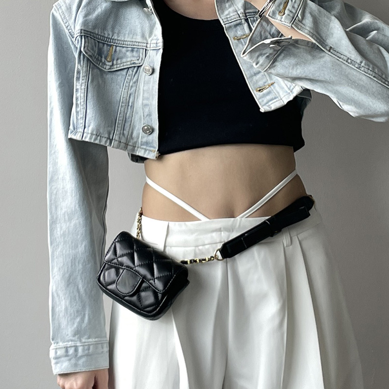 Womens Designer Classic Mini Flap Vanity Waist Bags With Bowknot Waistpack Chest Purse Gold Metal Hardware Matelasse Chain Crossbody Shoulder Handbags 15X10X4CM, Boxs
Womens Designer Classic Mini Flap Vanity Waist Bags With Bowknot Waistpack Chest Purse Gold Metal Hardware Matelasse Chain Crossbody Shoulder Handbags 15X10X4CM, Boxs