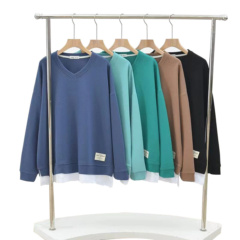 2023 new sweater female sweatshirts spring and autumn fat MM loose large size long-sleeved V-neck top waffle splicing fake two pieces without cap sweatshirts, Customize
2023 new sweater female sweatshirts spring and autumn fat MM loose large size long-sleeved V-neck top waffle splicing fake two pieces without cap sweatshirts, Customize