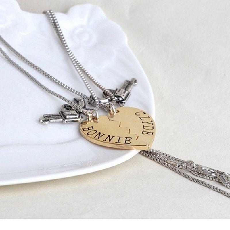 Pendant Necklaces Explosive Heart-Shaped Couple Necklace Creative Stitching Men's And Women's Valentine's Day Gift
Pendant Necklaces Explosive Heart-Shaped Couple Necklace Creative Stitching Men's And Women's Valentine's Day Gift