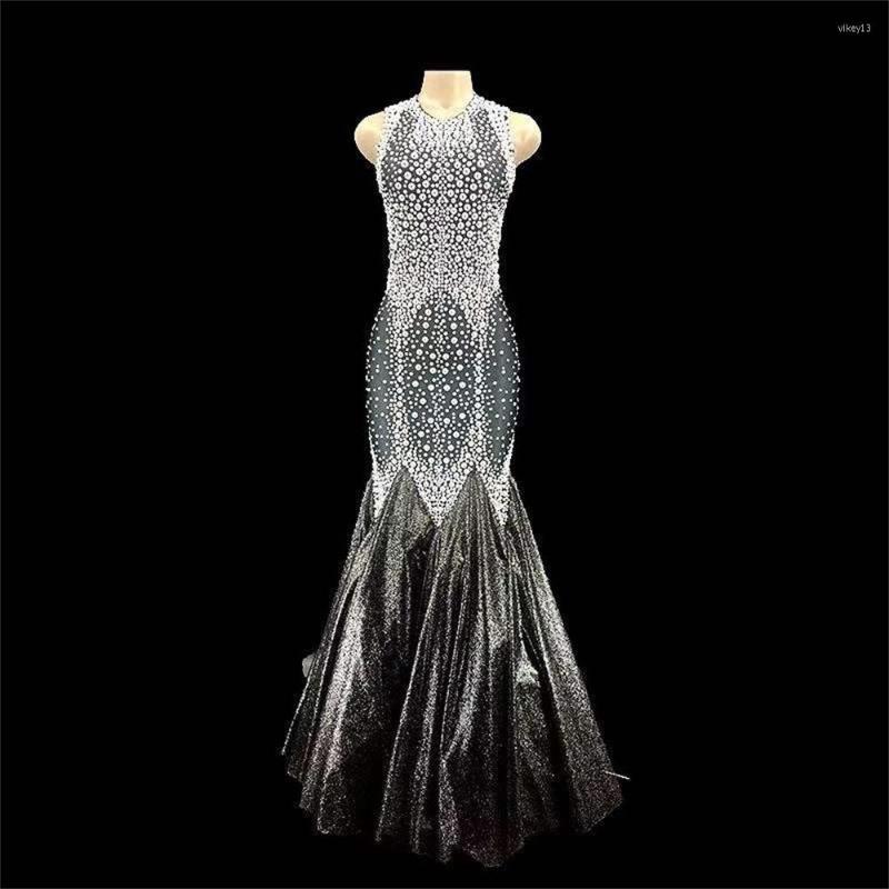 Stage Wear Black Shining Sequins Pearls Sleeveless Sexy Women Long Dress Evening Party Cloth Singer Perform Fashion Show Costume
Stage Wear Black Shining Sequins Pearls Sleeveless Sexy Women Long Dress Evening Party Cloth Singer Perform Fashion Show Costume